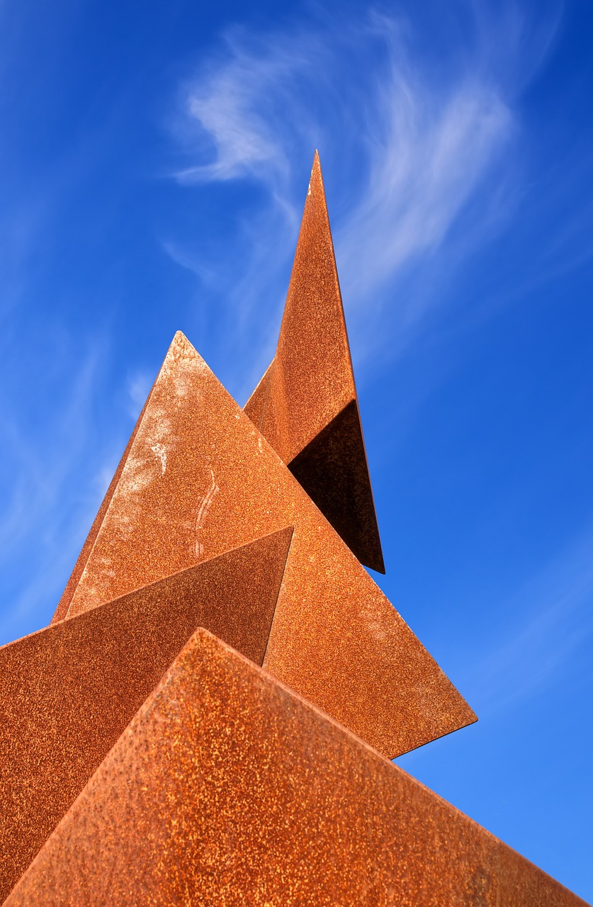 découvrez l'univers fascinant de la sculpture : un art qui transcende le temps et l'espace, mêlant créativité et technique pour donner vie à des œuvres uniques. explorez les différentes formes, matériaux et styles qui font de la sculpture une discipline incontournable dans le monde de l'art.