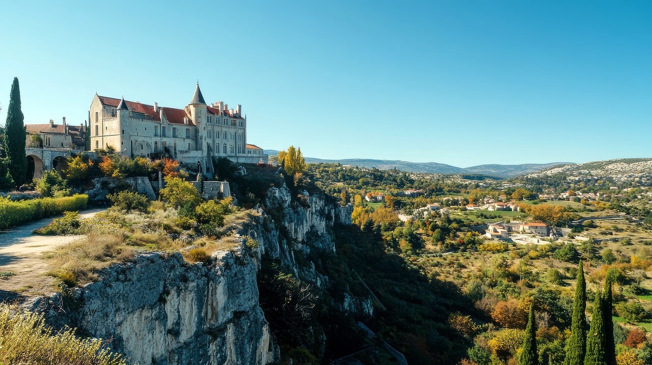 découvrez notre résidence moderne offrant confort et sérénité. profitez d'un cadre de vie agréable avec des espaces verts, des services de qualité et une proximité aux commodités. votre nouveau chez-vous vous attend.